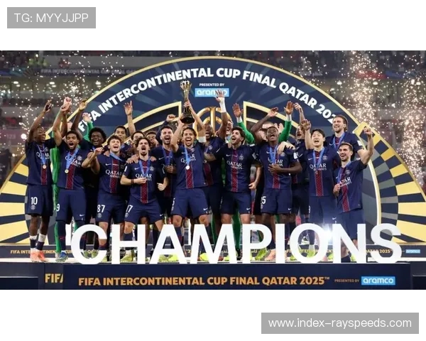 巴黎圣日耳曼加冕年度六冠王，成2009年巴萨后第三支达此成就球队